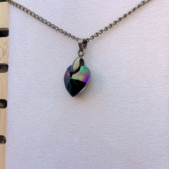 Reversible Black Diamond + Iridescent Oil Spill Rainbow Crystal Heart Necklace - Picture 9 of 11